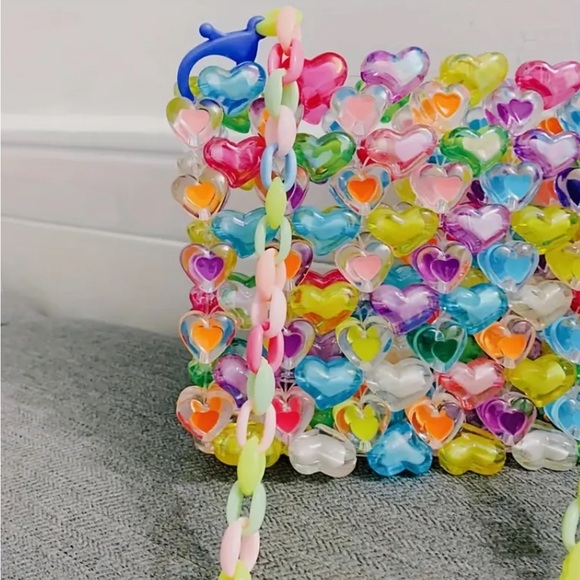 Colorful Acrylic Heart Beaded Crossbody Bag - Picture 4 of 7